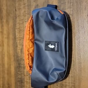 Cotopaxi fanny pack